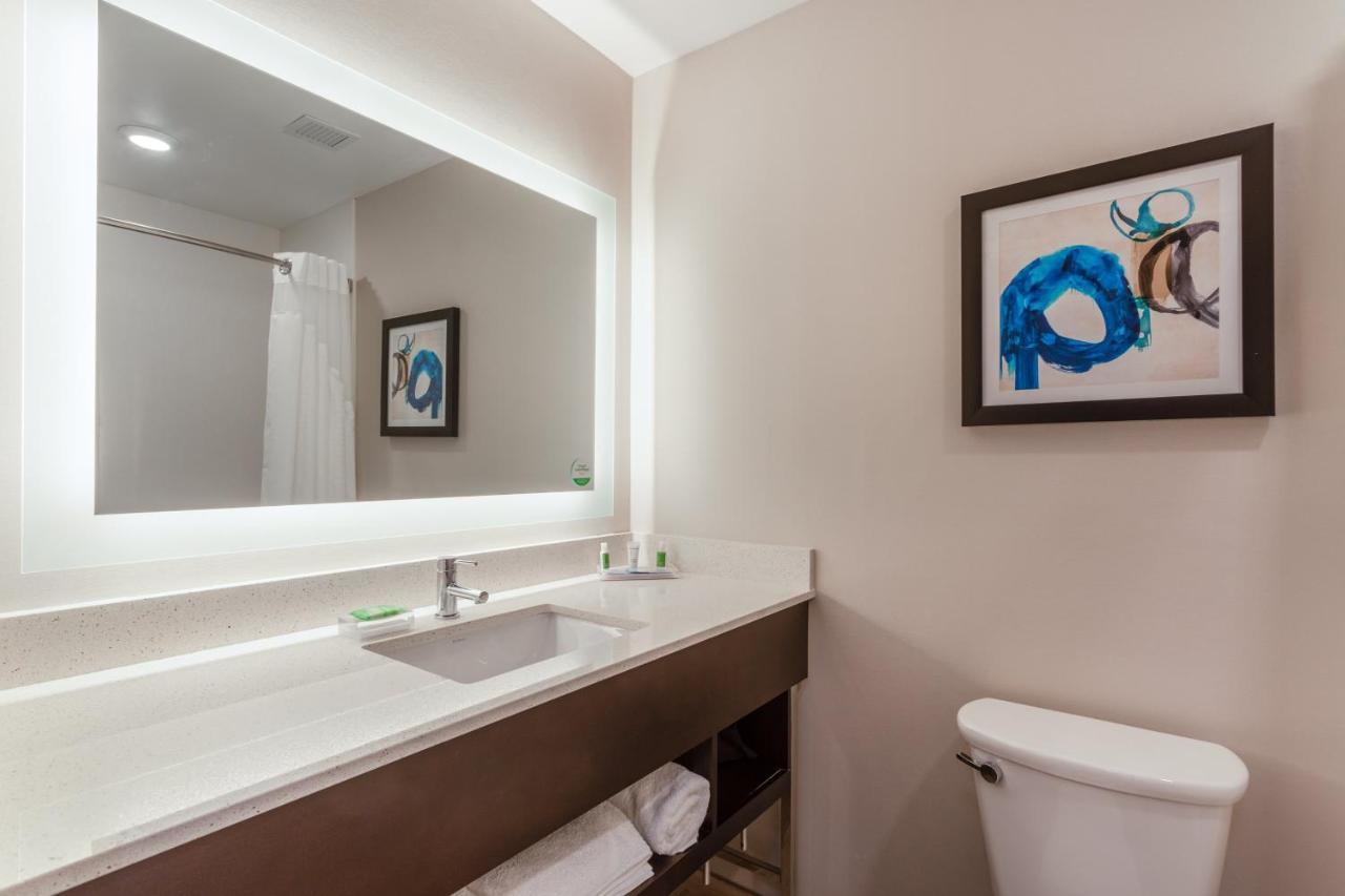 Holiday Inn & Suites - Jefferson City By Ihg Екстериор снимка